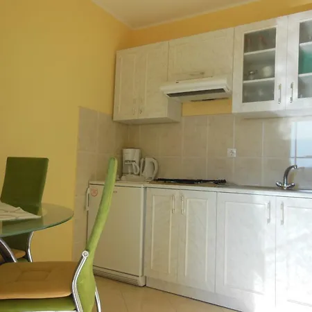 One-bedroom In Valbandon Ix